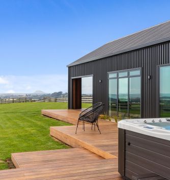 016_Open2view_ID433566-6C_Hinckley_Road.jpg